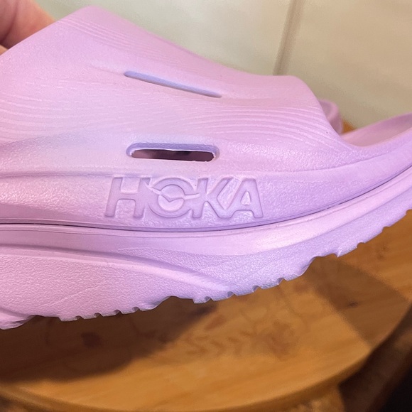 Hoka Men's Purple recovery slides men's size 10. - Picture 6 of 8